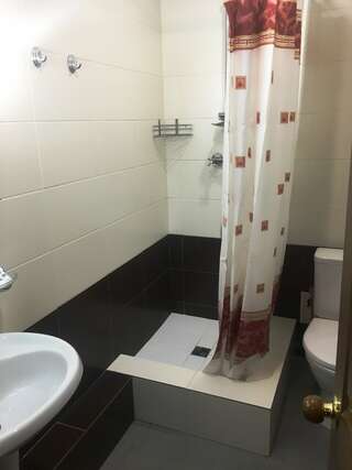 Гостиница Hotel Tula Тула Стандартный трехместный номер-3