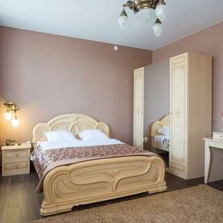 Гостиница Hotel Tula Тула Стандарт трёхместный+диван-4