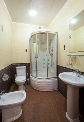 Гостиница Hotel Tula Тула Стандартный трехместный номер-6